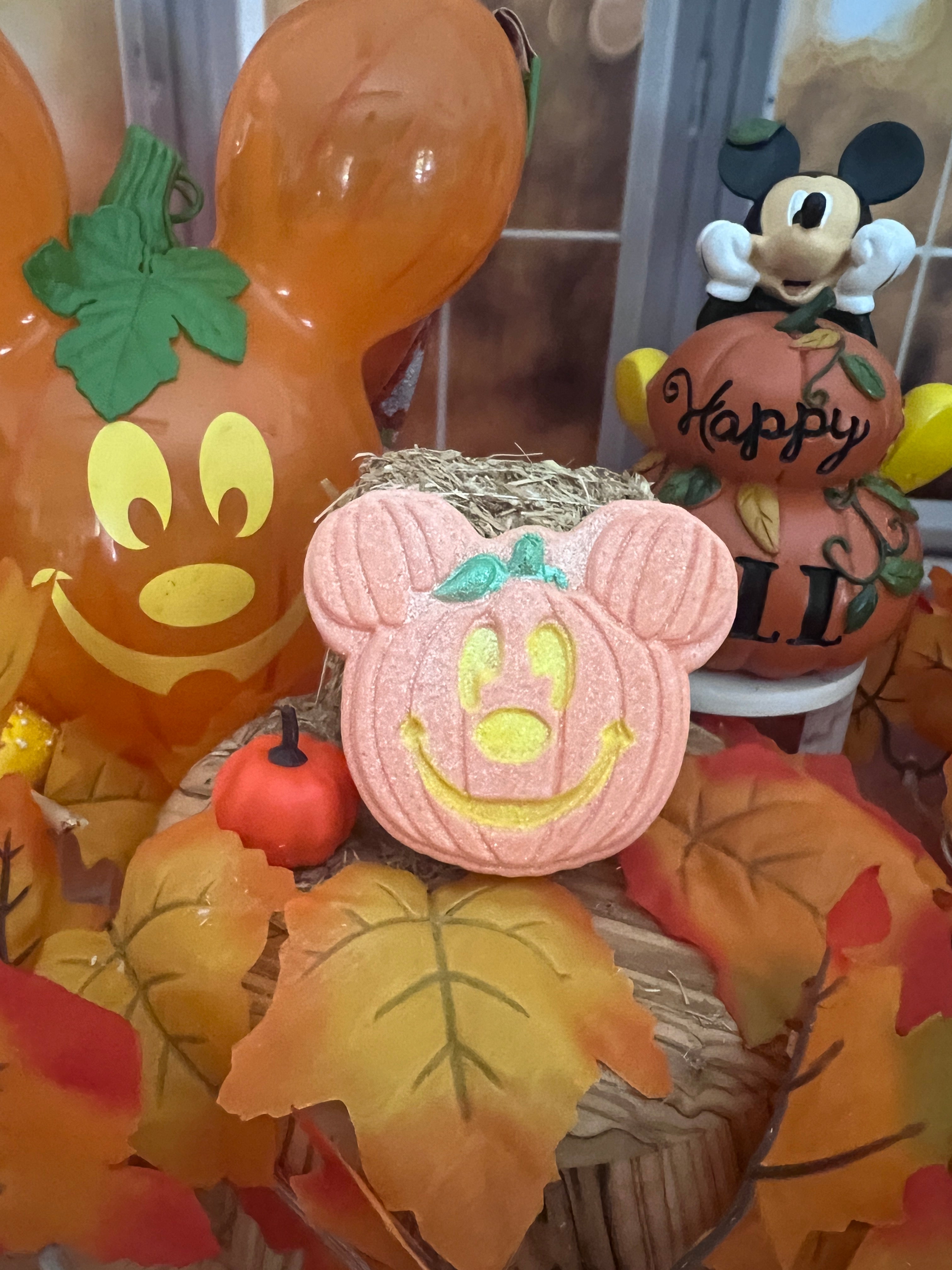 Pumpkin Mickey Bath Fizzie